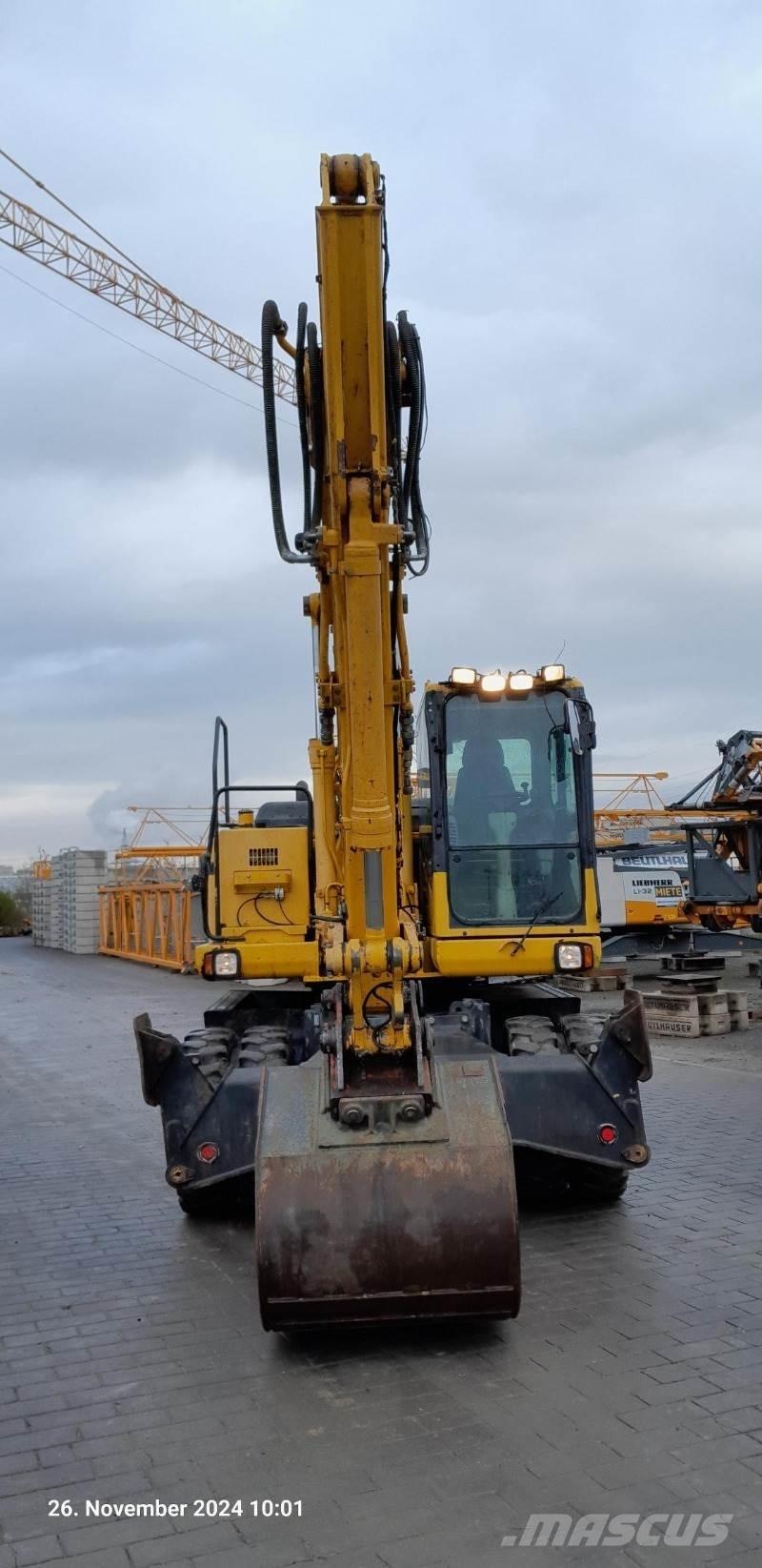 Komatsu PW160-7E0 Escavadoras de rodas