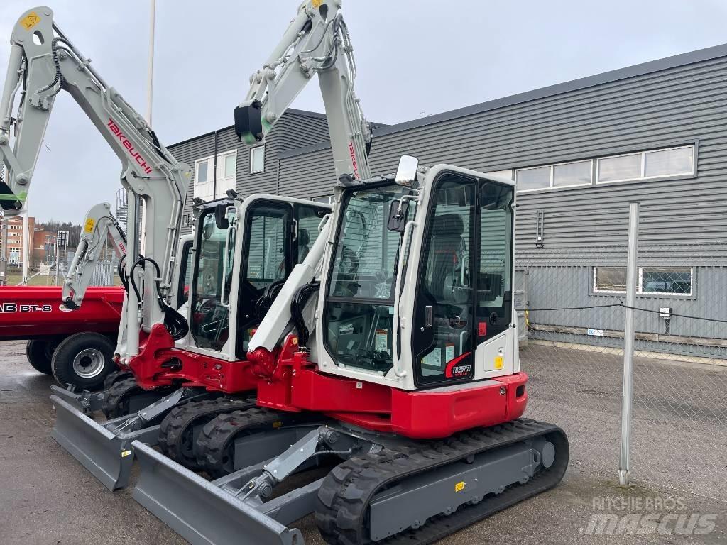 Takeuchi TB 257 FR Miniescavadeiras