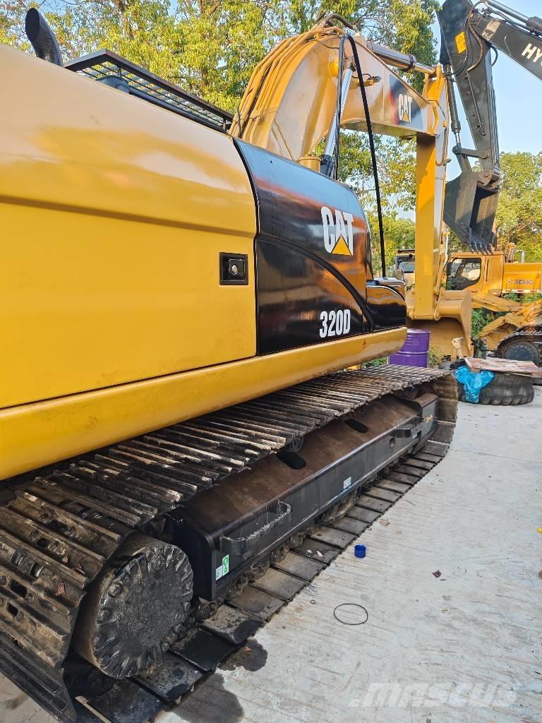 CAT 320d Escavadeiras de esteiras