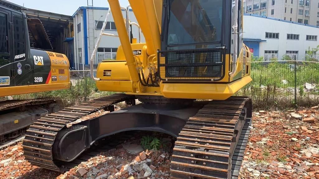 Komatsu PC 210 LC Escavadeiras de esteiras