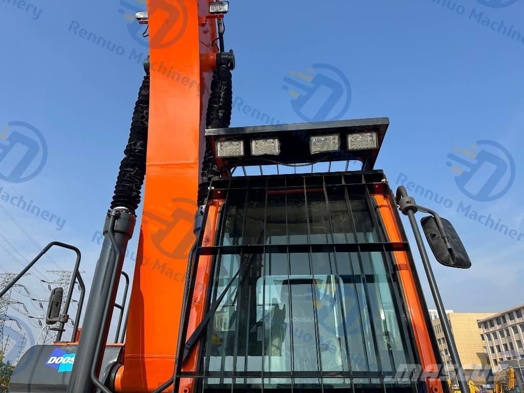 Doosan DX 300LC-9C Escavadeiras de esteiras