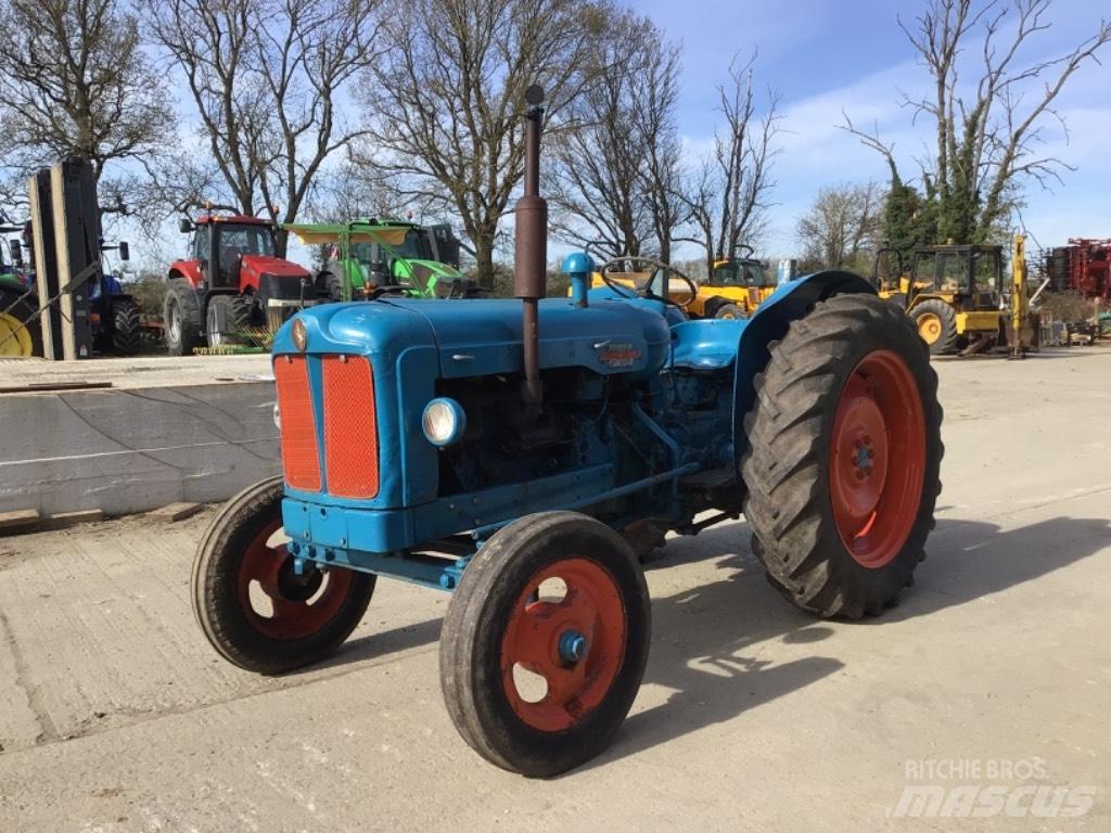 Fordson Power Major Tratores Agrícolas usados