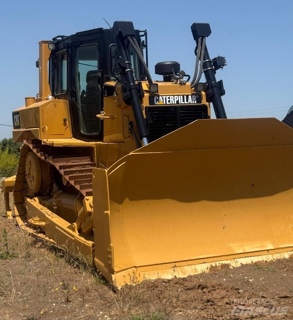 CAT D 6 T XL Dozers - Tratores rastos