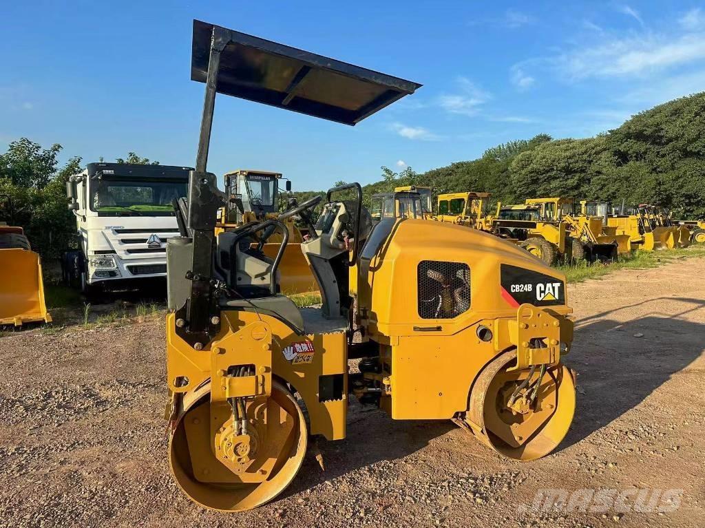 CAT CB 24 B Cilindros Compactadores tandem