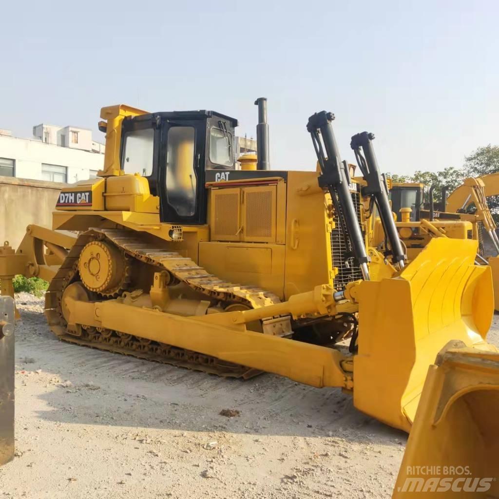 CAT D7H Dozers - Tratores rastos