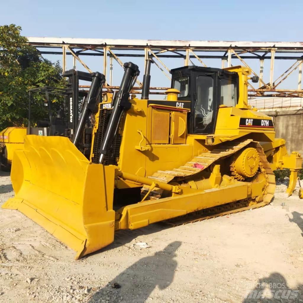 CAT D7H Dozers - Tratores rastos