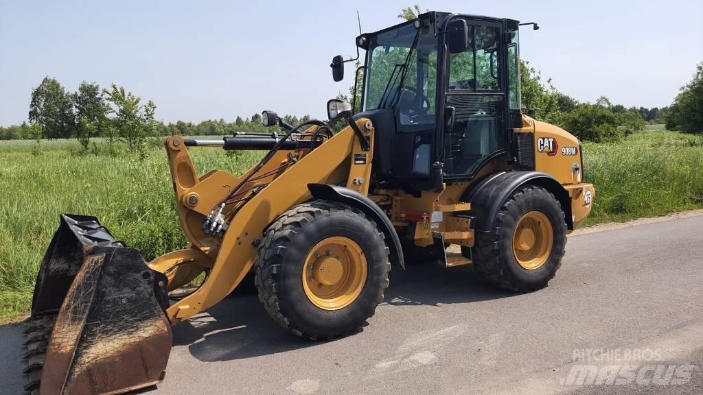 CAT 908M Carregadeiras de rodas