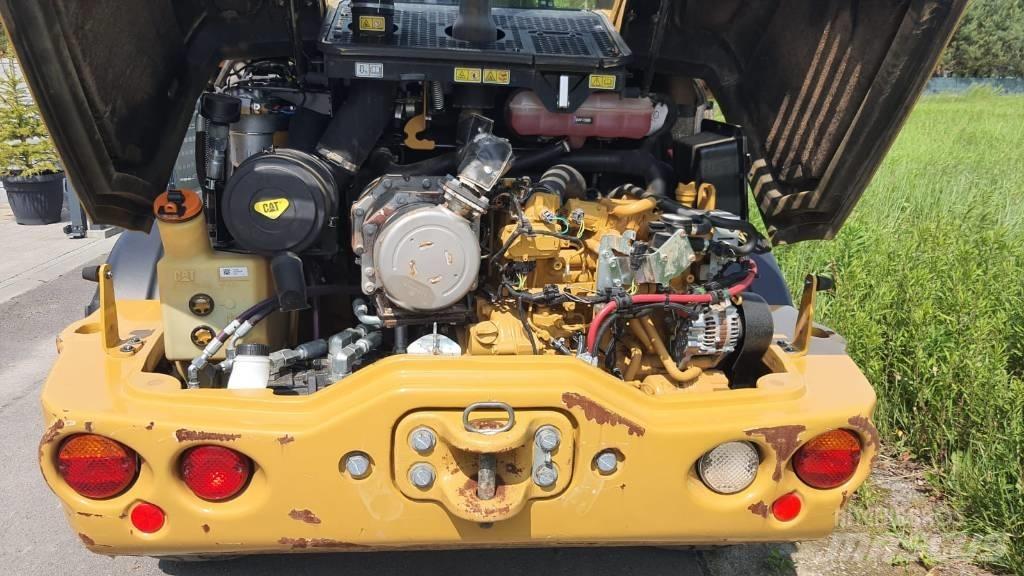 CAT 908M Carregadeiras de rodas