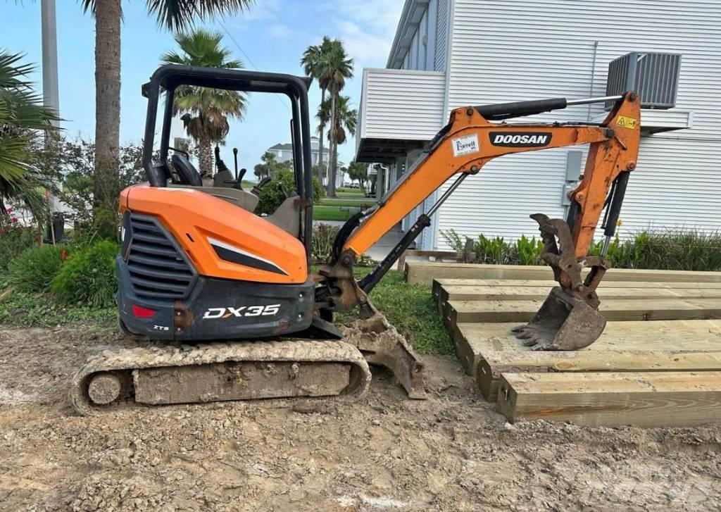 Doosan DX 35 Miniescavadeiras