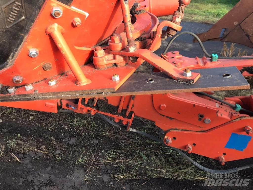 Kuhn Challenger Charruas reversíveis