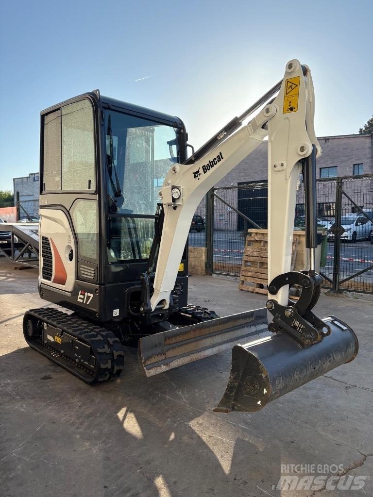 Bobcat E 17 Miniescavadeiras