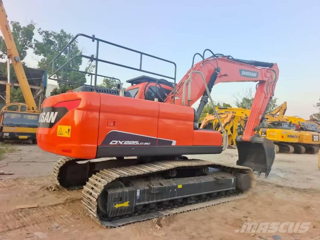 Doosan DX 225LC -9C Escavadeiras de esteiras