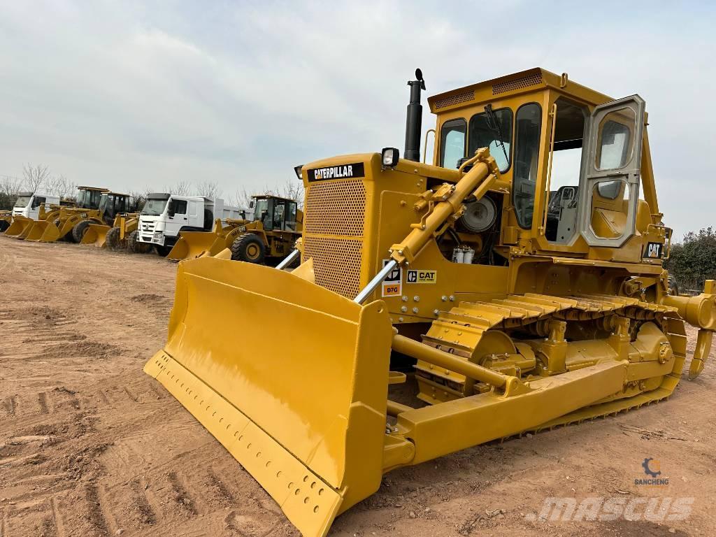 CAT D7G Dozers - Tratores rastos
