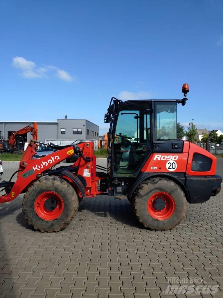 Kubota R 082 Carregadeiras de rodas