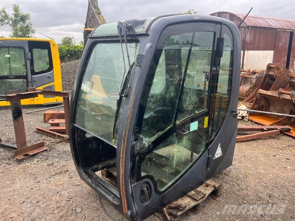 JCB JS220 Cabin / Cab Escavadeiras de esteiras