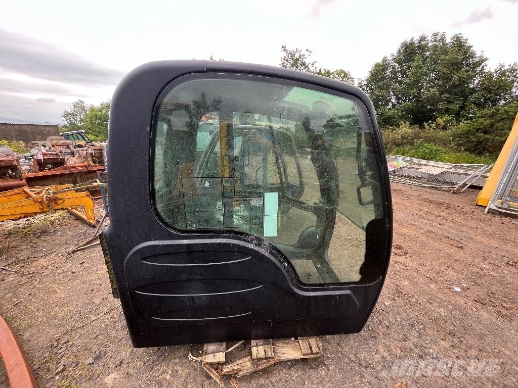 JCB JS220 Cabin / Cab Escavadeiras de esteiras