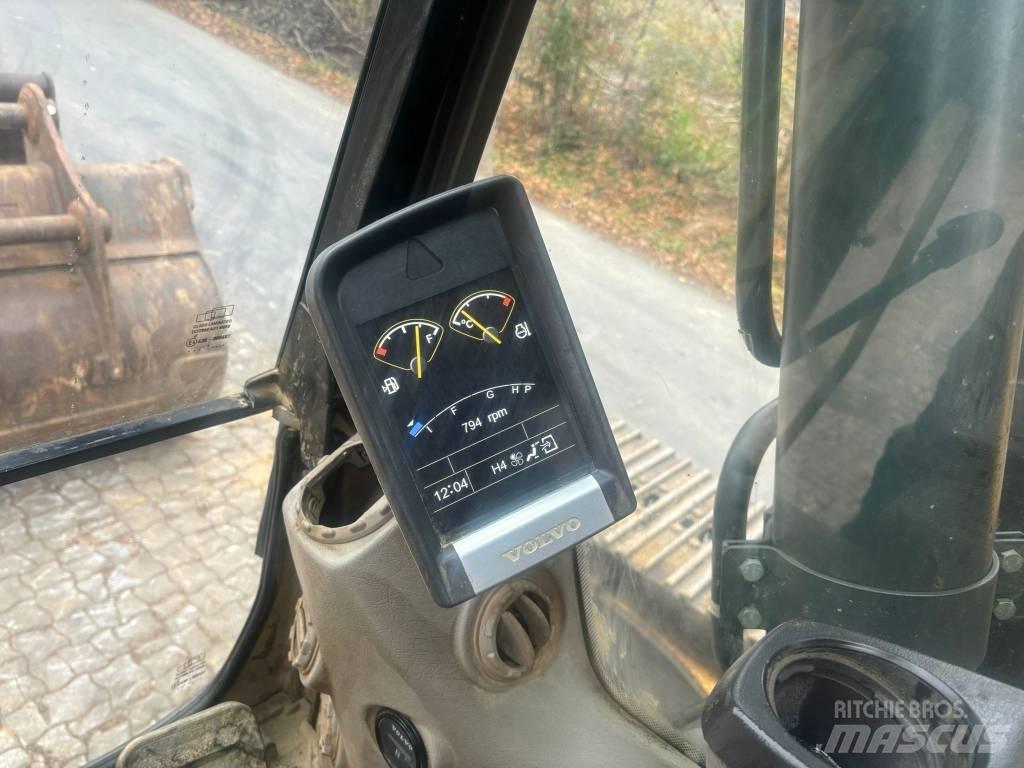Volvo EC 220 DL Escavadeiras de esteiras