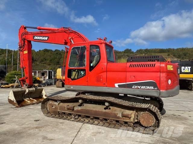 Doosan DX 235 LC Escavadeiras de esteiras
