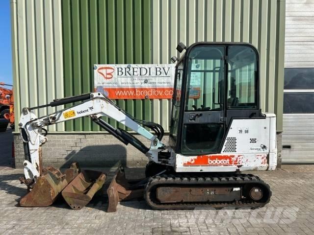 Bobcat 325 Miniescavadeiras