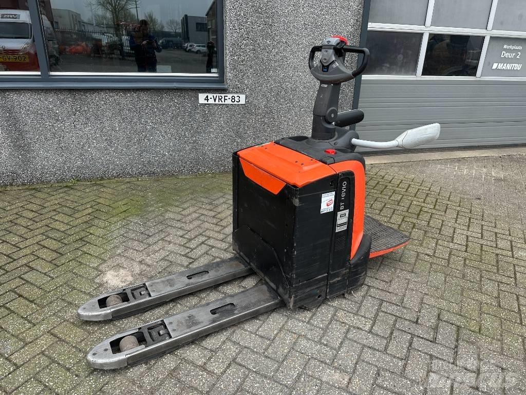 Toyota LPE 200 Porta-paletes com plataforma