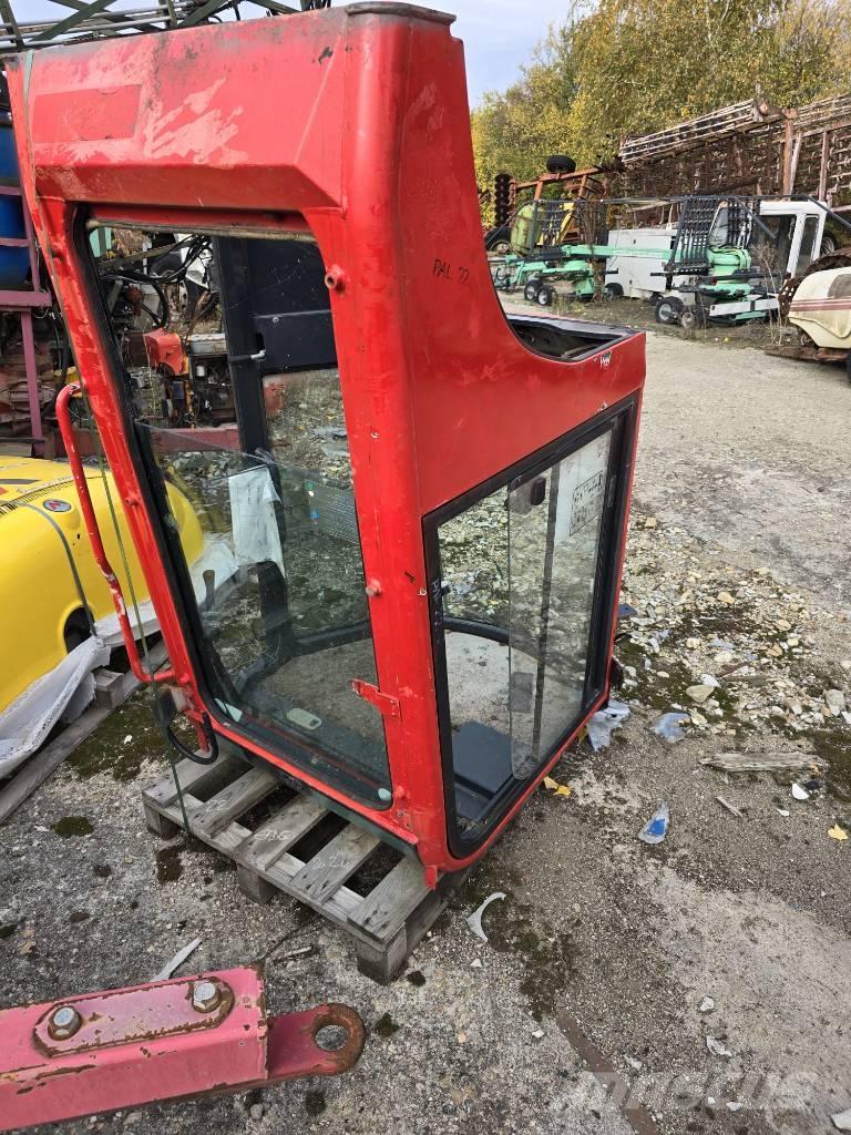 Yanmar Vio 25 Cabine Cabina
