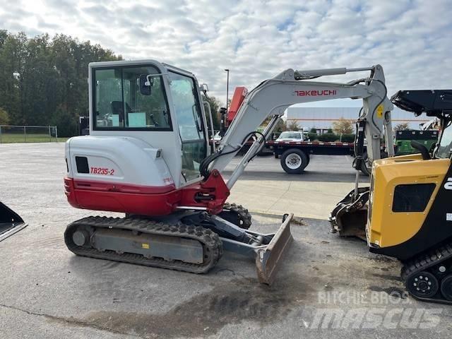 Takeuchi TB235 Miniescavadeiras