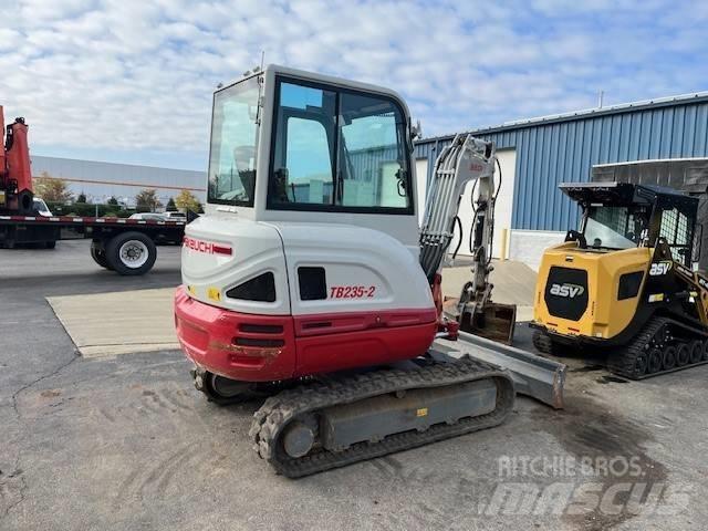 Takeuchi TB235 Miniescavadeiras
