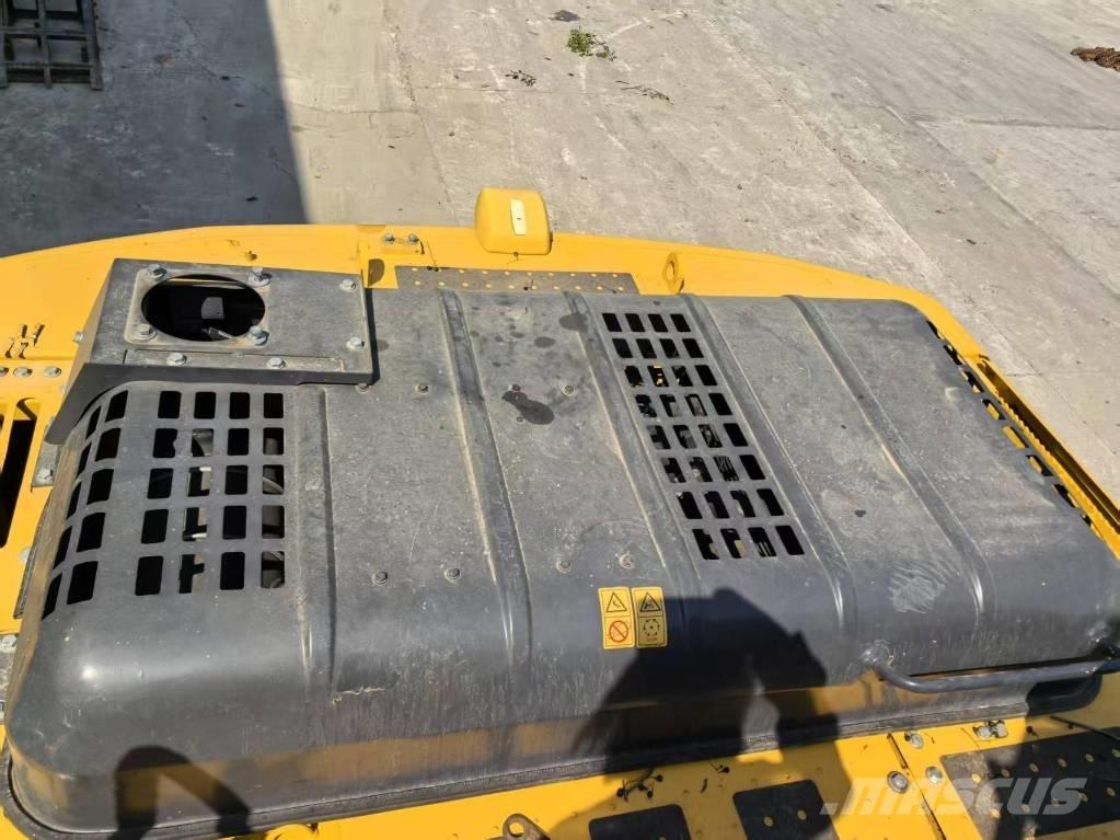 Komatsu PC220-8 Escavadeiras de esteiras