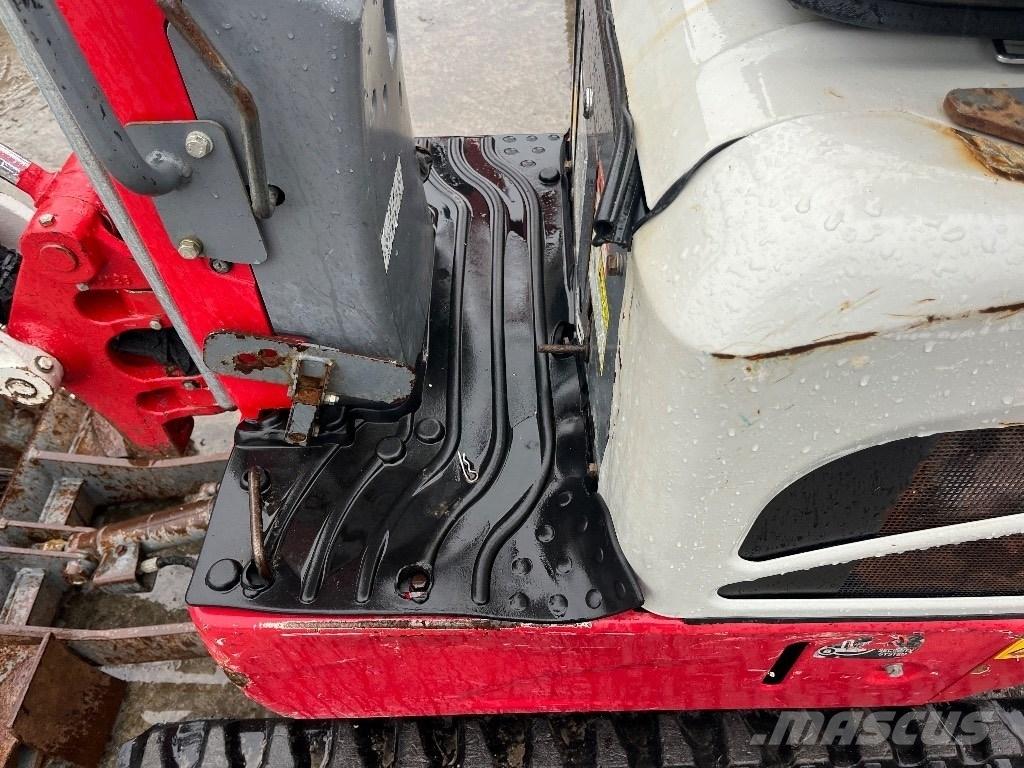 Takeuchi TB 210 R Miniescavadeiras