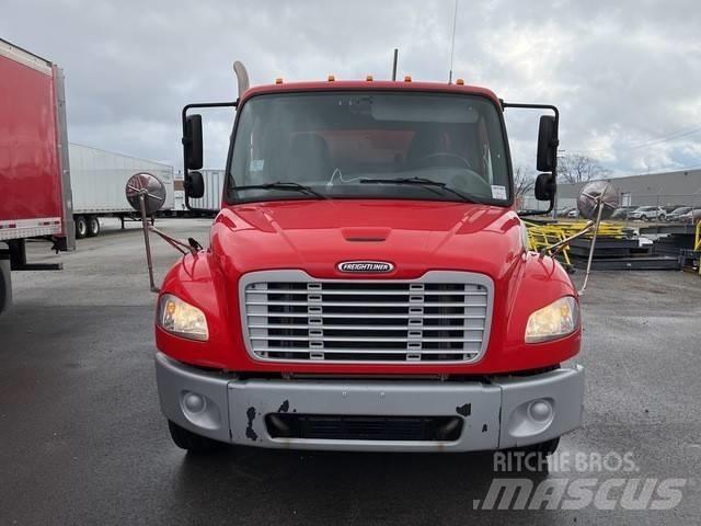 Freightliner M2 106 Camiões de entrega de bebidas