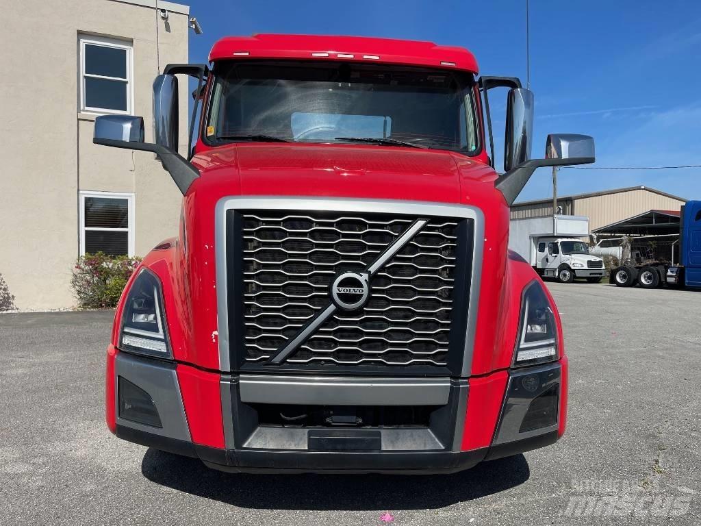 Volvo VNL64T300 Cavalos Mecânicos