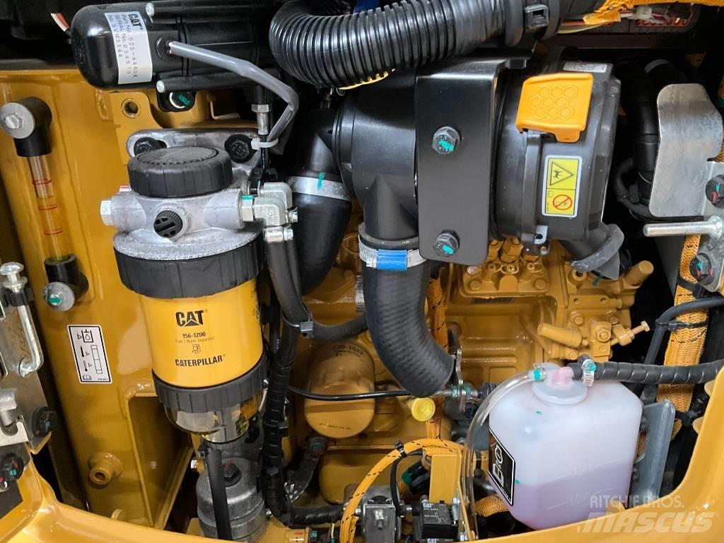 CAT 301.8 UNUSED Miniescavadeiras