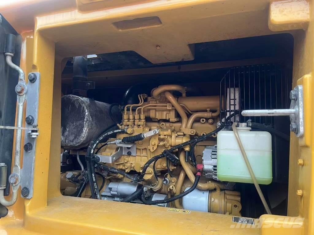 CAT 310 Escavadeiras de esteiras