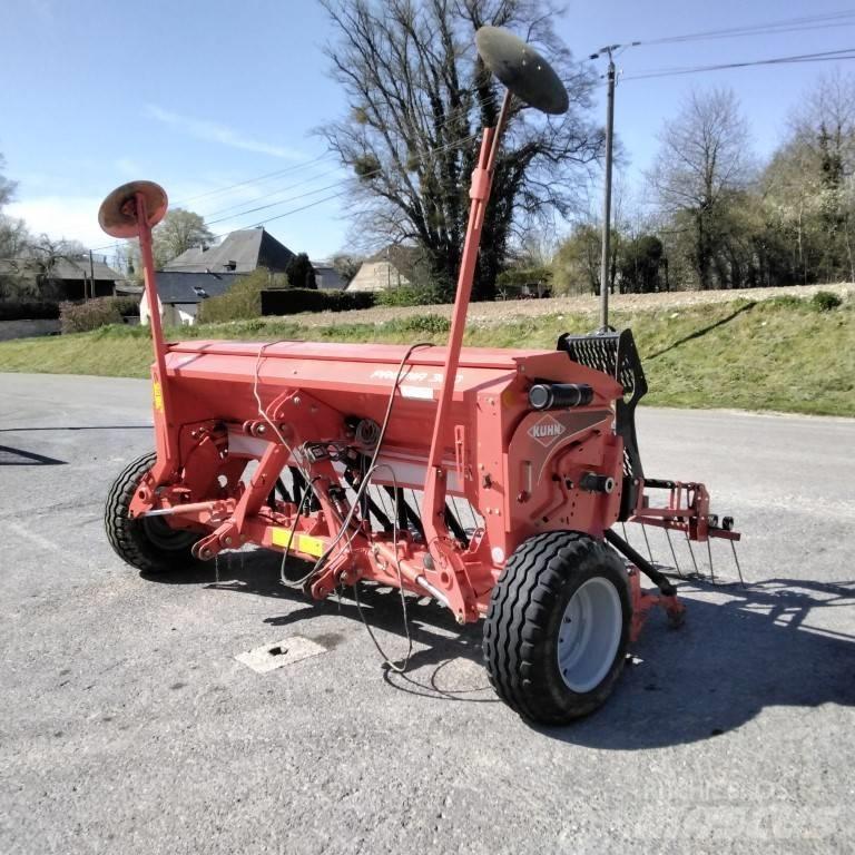 Kuhn Premia 300 Perfuradoras
