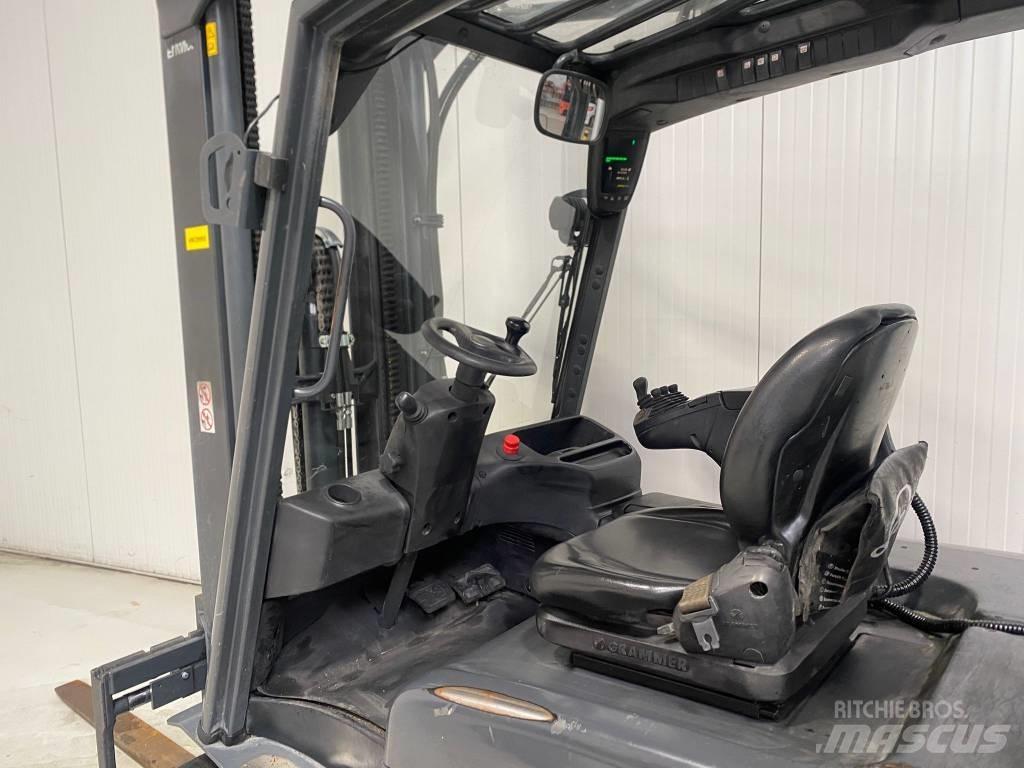 Linde E30L-01 Empilhadores eléctricos