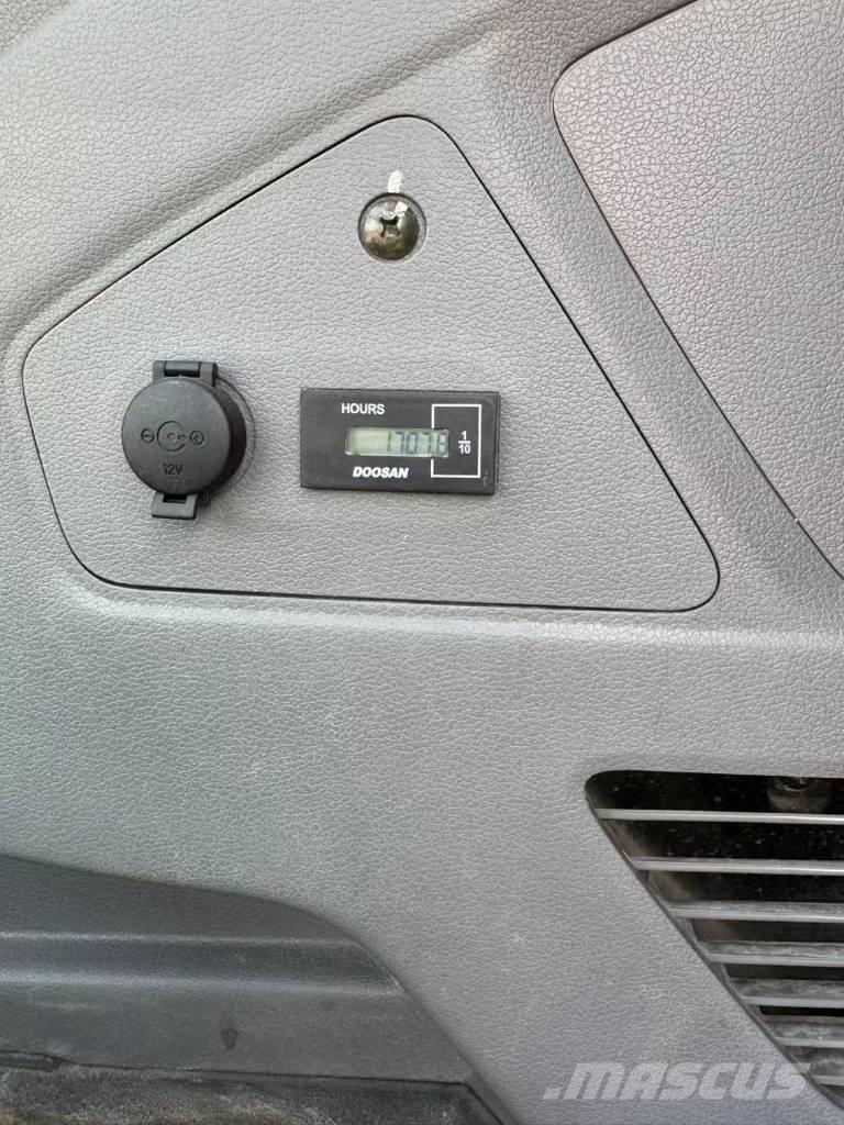 Doosan DX 60 Escavadeiras de esteiras