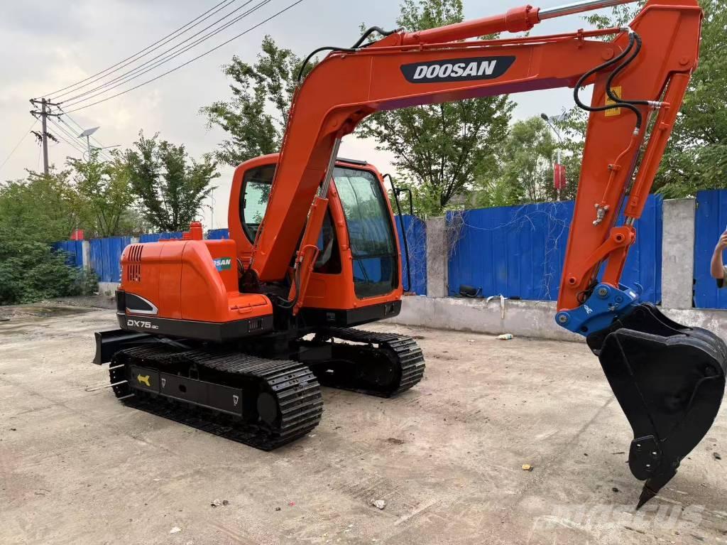 Doosan DX 75 Escavadeiras de esteiras