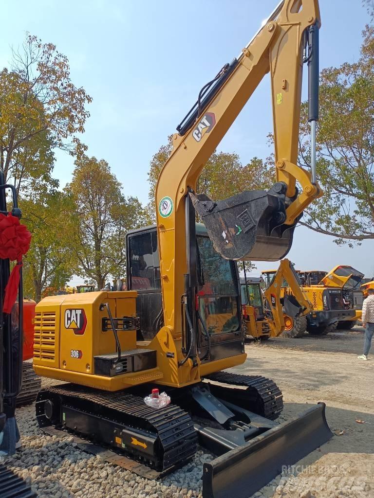 CAT 306 Miniescavadeiras