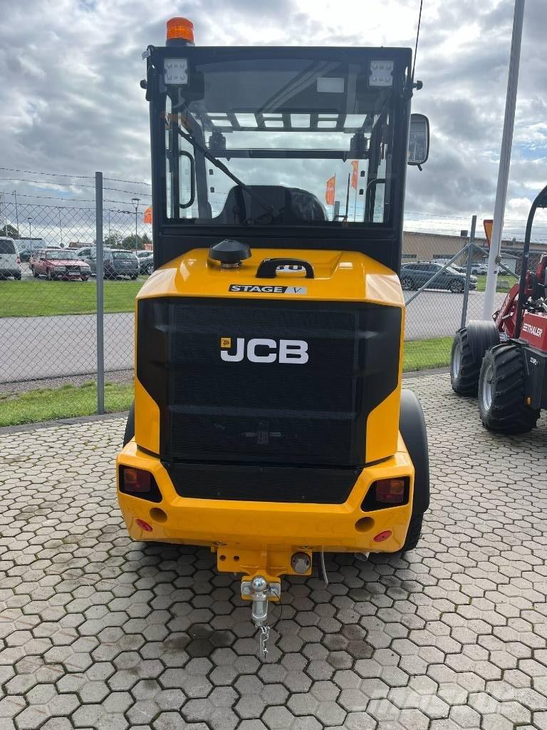 JCB 403 Agri Plus Minicarregadeiras