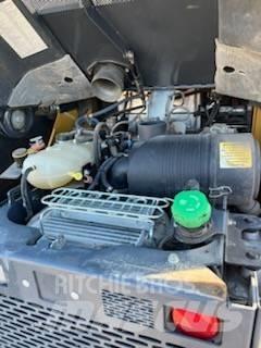 John Deere 331g Minicarregadeiras