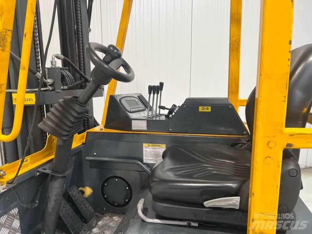 Combilift CBE2500 Empilhadores de 4 vias