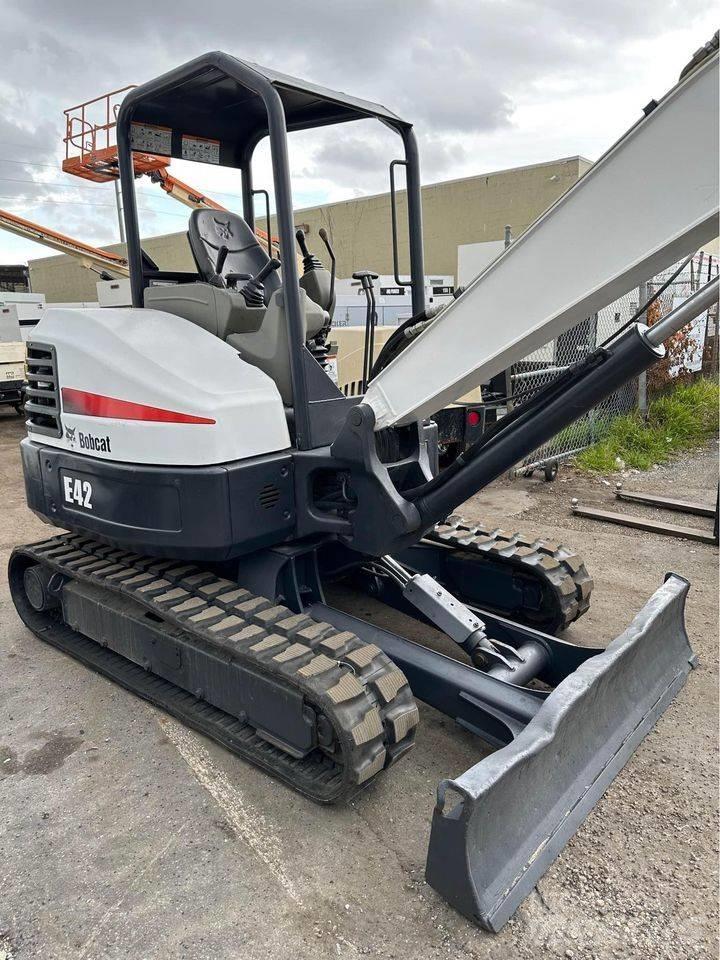 Bobcat E42 Miniescavadeiras