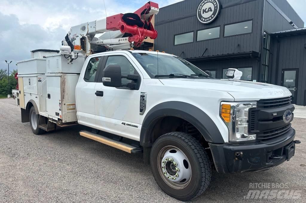 Ford F 550 XL SD Plataformas aéreas montadas em camião