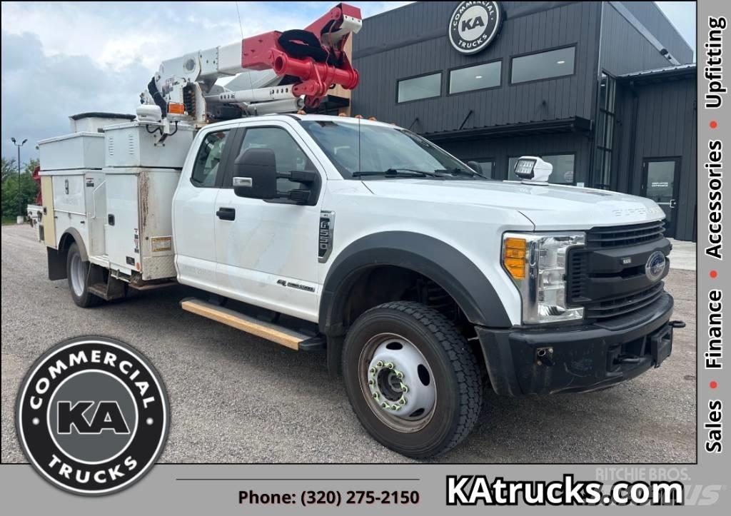 Ford F 550 XL SD Plataformas aéreas montadas em camião