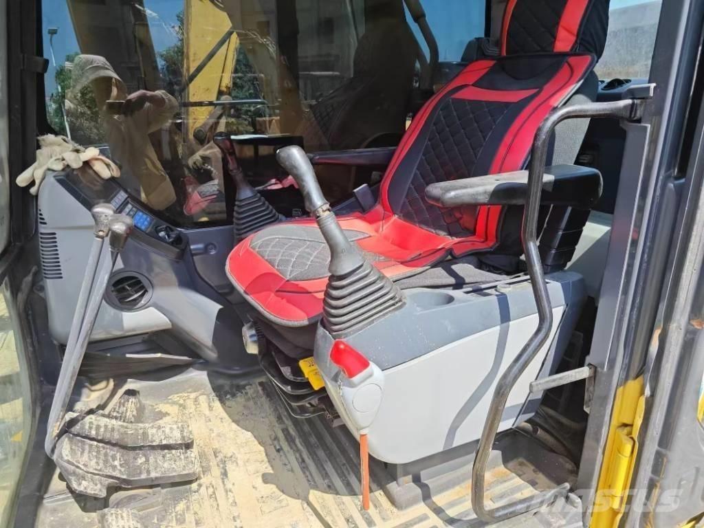 Komatsu PC 450-8 Escavadeiras de esteiras