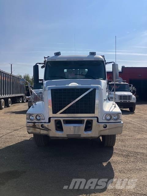 Volvo VHD Camiões caixa desmontável com elevador de cabo