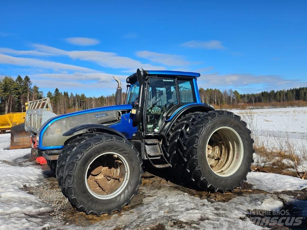 Valtra T 171 Tratores Agrícolas usados