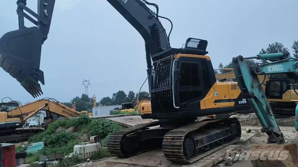 Hyundai HX220S Escavadeiras de esteiras