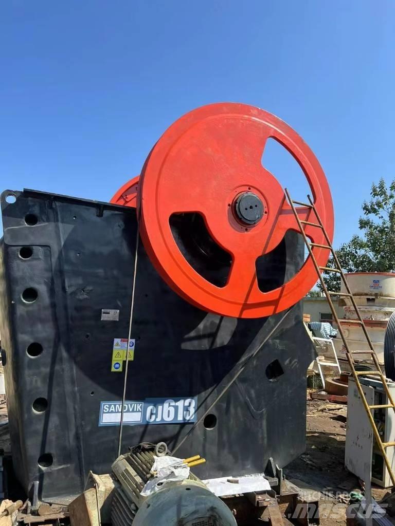 Sandvik CJ613 Britadeiras