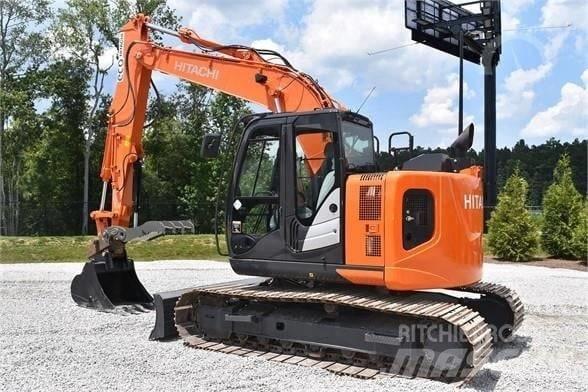 Hitachi ZX 135 Escavadeiras de esteiras